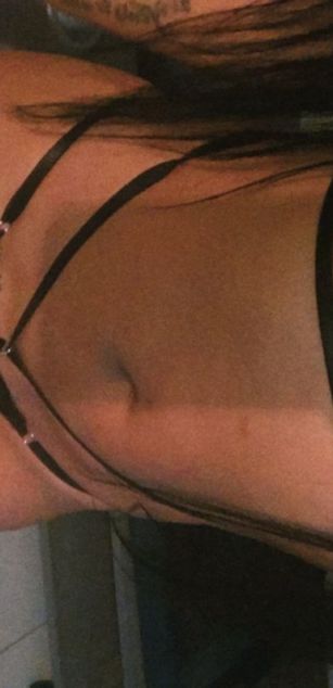 Model - Sandra Marcela erotica