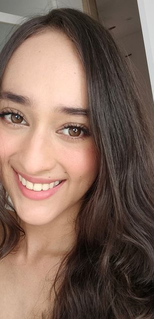 Model - Sylvie Gomez deepthroat