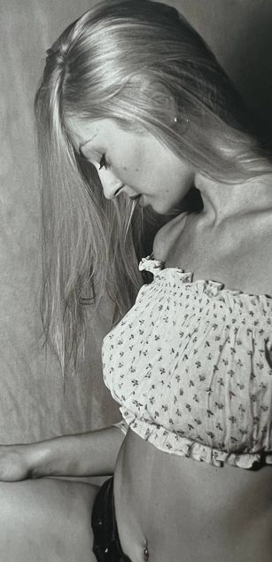 Model - ZarinaSwifft legs