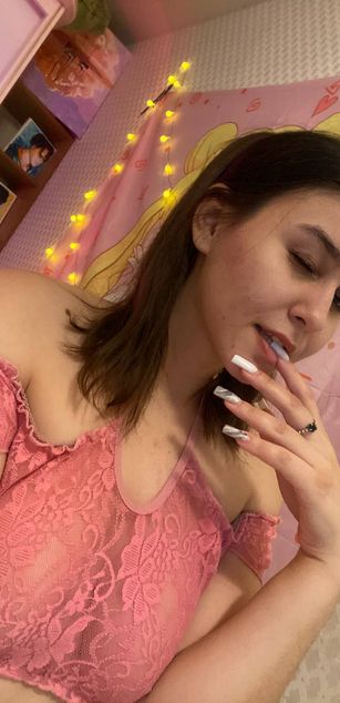 Model - Alisa deepthroat