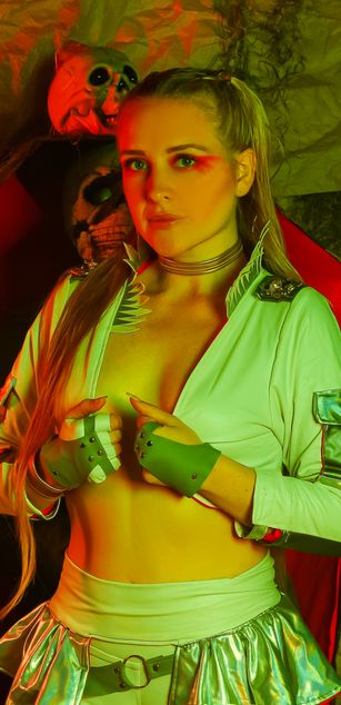 Model - Emily Sumer deepthroat