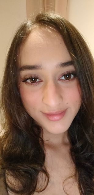 Model - Sylvie Gomez deepthroat