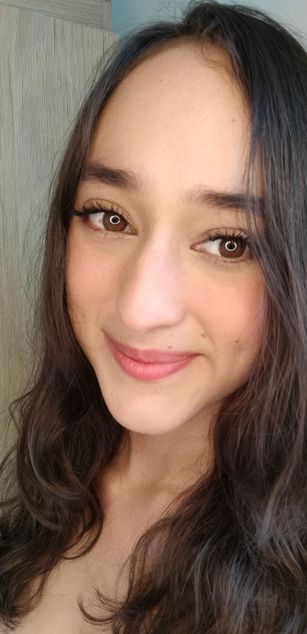 Model - Sylvie Gomez deepthroat