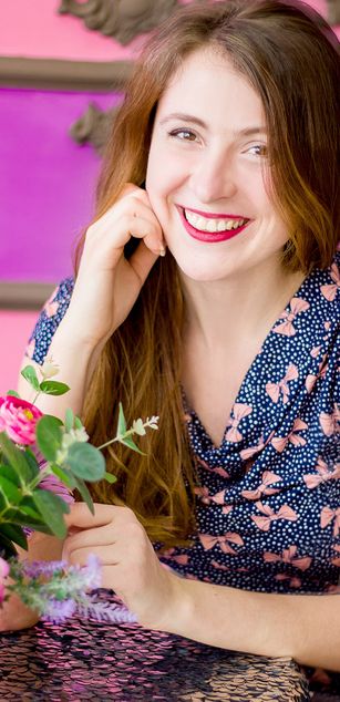 Model - Kity baby brunette