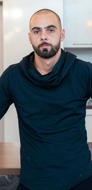 Model - CarlosLeonX bigcock