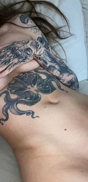 Model - NaomiLisss dp