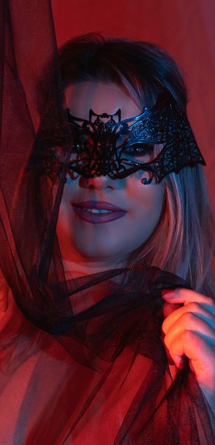 Model - FeliciaKrige deepthroat