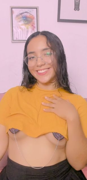 Model - LucyDerby deepthroat