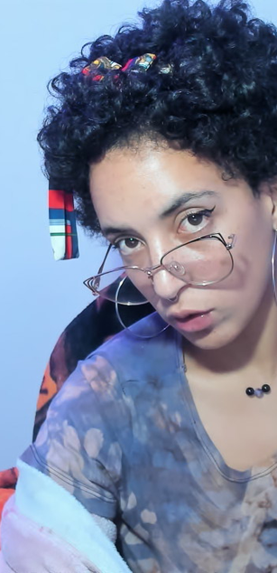 Model - Elizabeth corazon de leon hairy