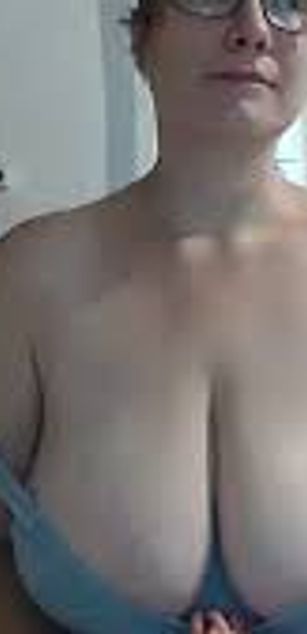 Model - NinaCherry toys