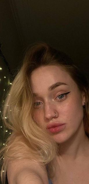 Model - FionaPowerpuff deepthroat