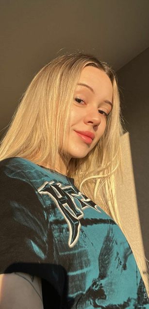 Model - Fiona roleplay