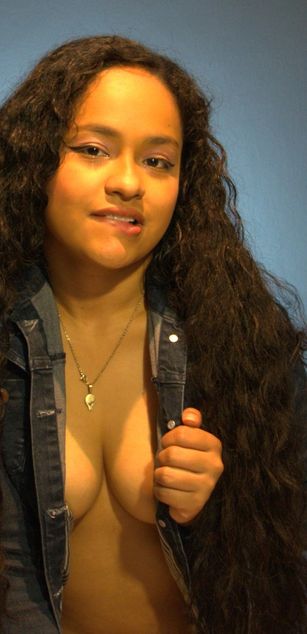 Model - Lya Mow teen