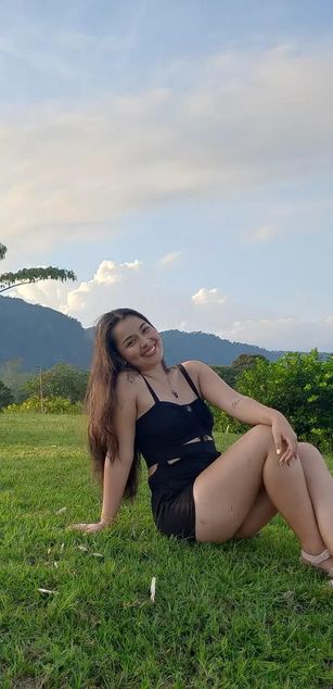 Model - Iris Moira blowjob