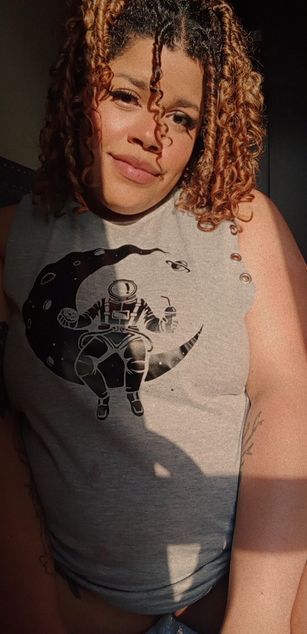 Model - Sara dirty curvy