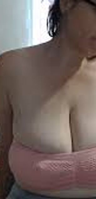 Model - NinaCherry toys