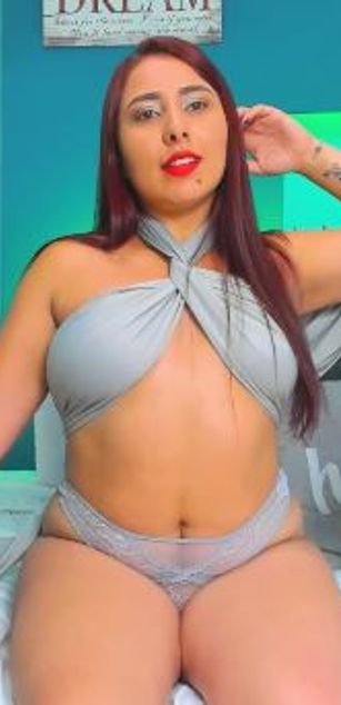 Model - paulina castro deepthroat