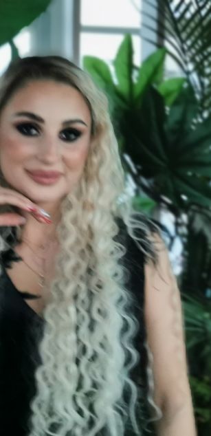 Model - EvaStarling striptease