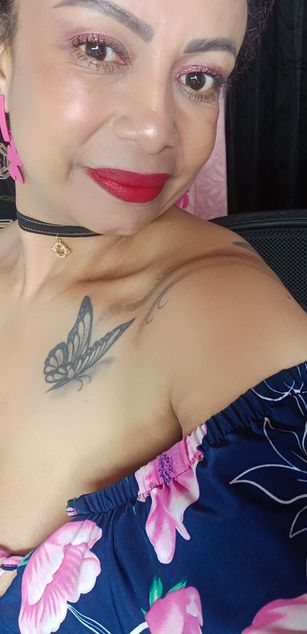 Model - IsabellaQuitan sexy