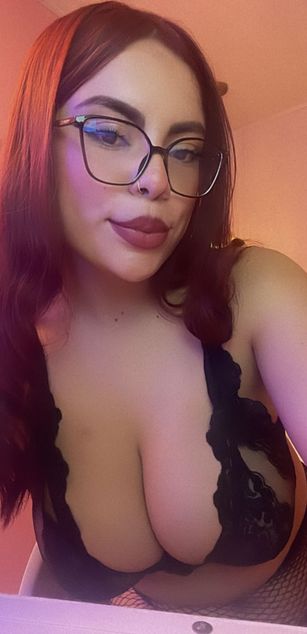 Model - Aliicej bigtits