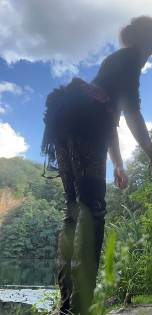 Model - Lucy Slide kinky