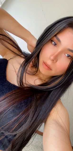 Model - Ally Fernandez latina