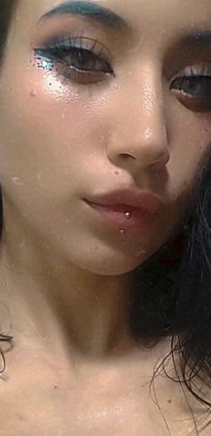 Model - Akina Shikashi ass