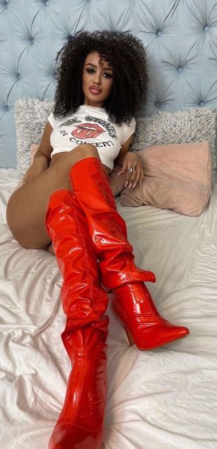 Model - CelineCherie ass