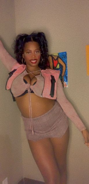 Model - MistressMochaReignn milf