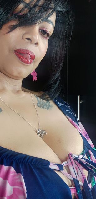 Model - IsabellaQuitan sexy