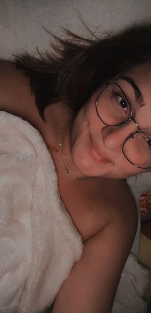 Model - pretty silly gal naughty