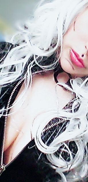 Model - Elena Streams milf