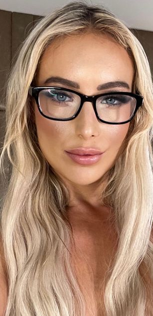 Model - Missy_matrix dirtytalk