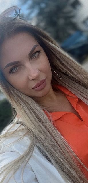 Model - AmandaSexyLA beautiful