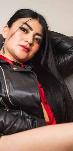 Model - ZoeRodriguez bigtits