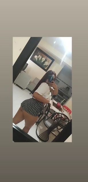 Model - Natysha streaptease