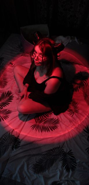 Model - Nevelitt fetish