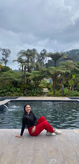 Model - Iris Moira blowjob