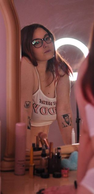 Model - Stassy deepthroat