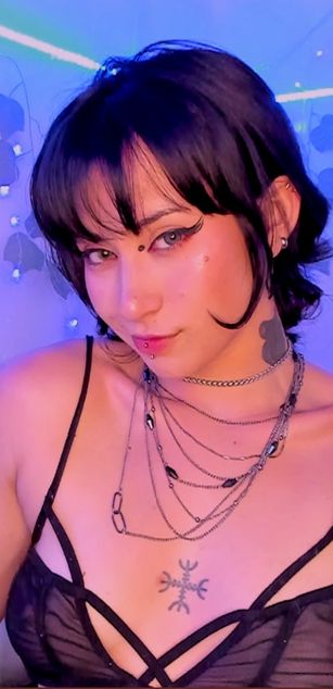 Model - Akina Shikashi ass