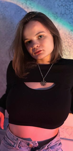 Model - NikiMoris sexy