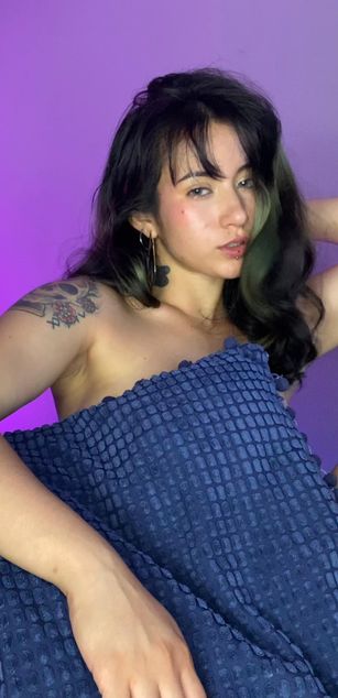 Model - Akina Shikashi ass