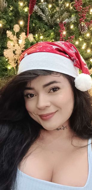 Model - Arianita Stone deepthroat