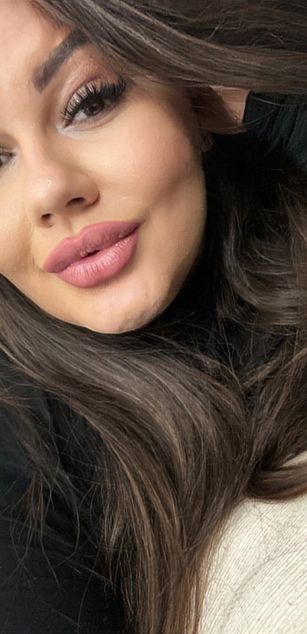 Model - Sascha Blosom curvy