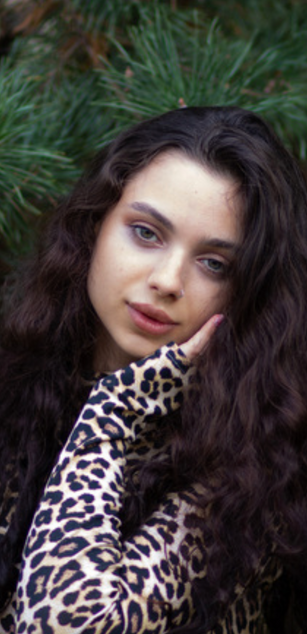 Model - AnnyWitch striptease