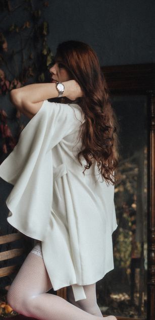 Model - LucyBelli ass