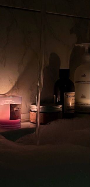 Model - Vanila_caramel dildo