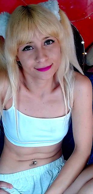 Model - Dasly Sunshine deepthroat