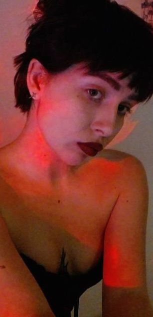 Model - warm june bigass