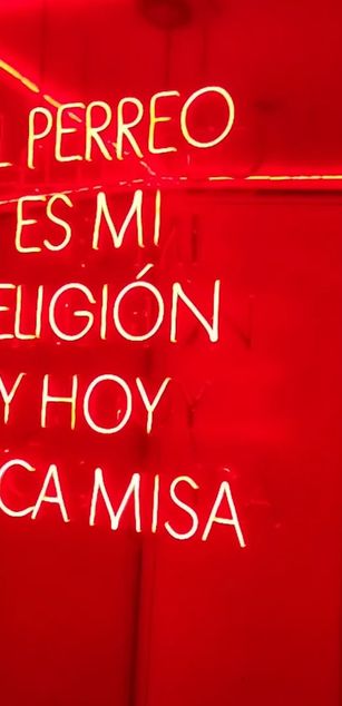 Model - Sarah_hard ass